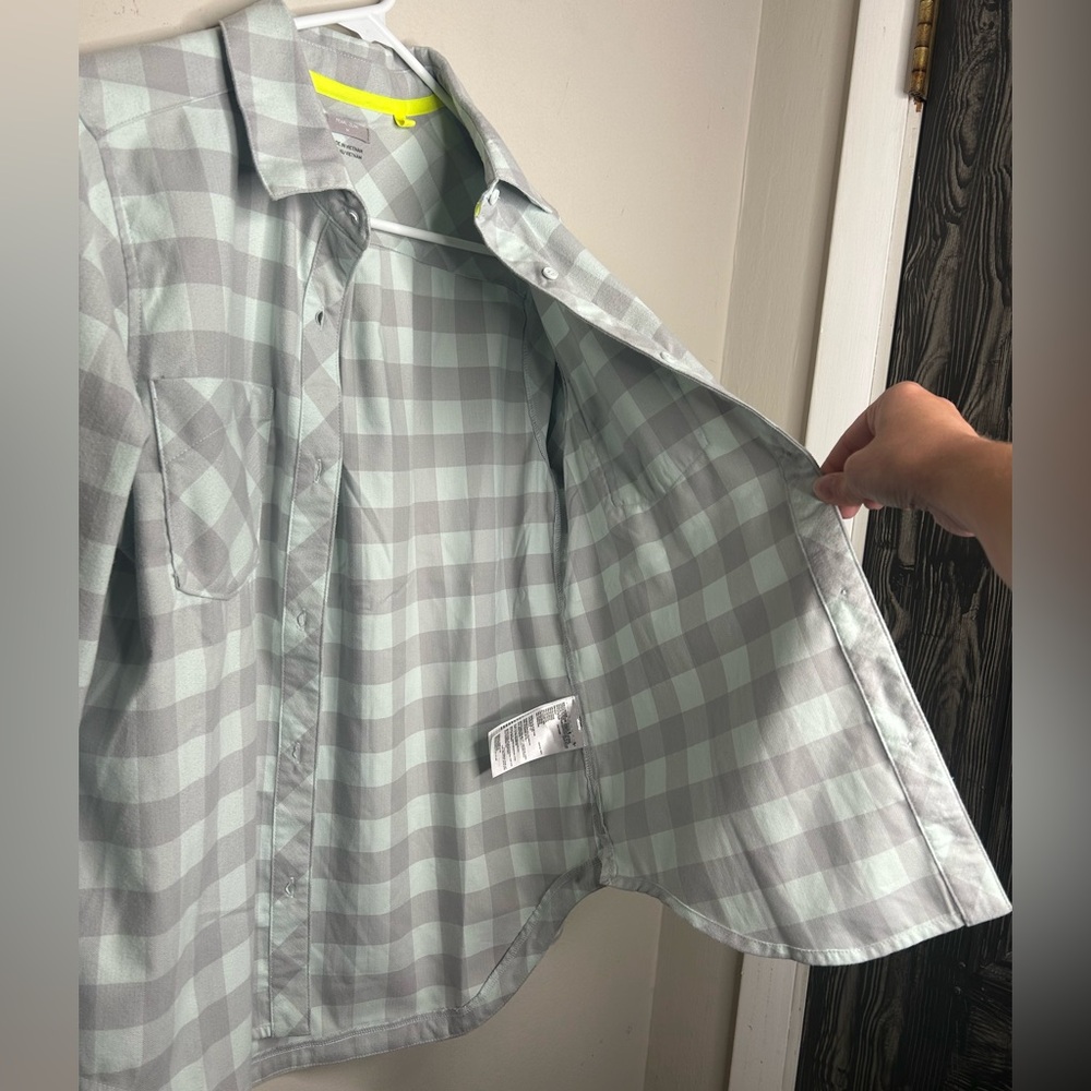 Pearl Izumi Women’s Rove Long Sleeve Flannel Button Up Ice Blue / Fog Plaid Sz M - Picture 9 of 15